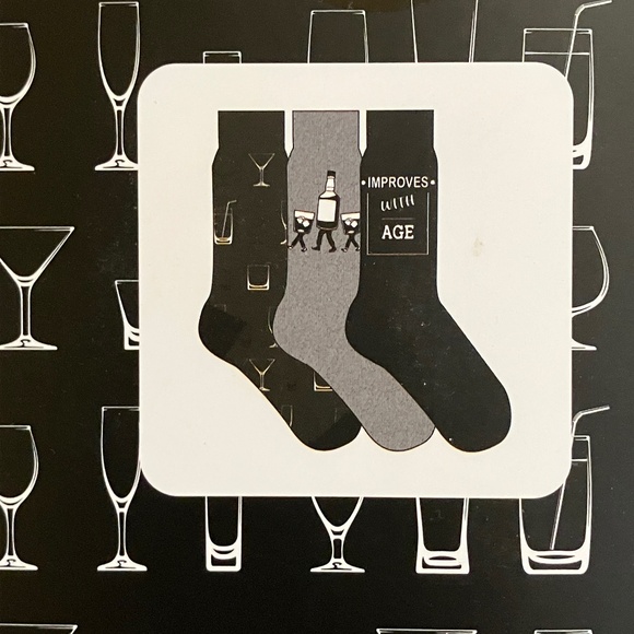 Whiskey Novelty Mens Crew Socks 3 Pack NEW - Picture 3 of 5